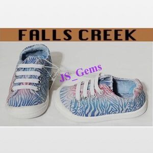 New Kid Girl Size 5 White, Pink, & Blue Animal Print Sneakers